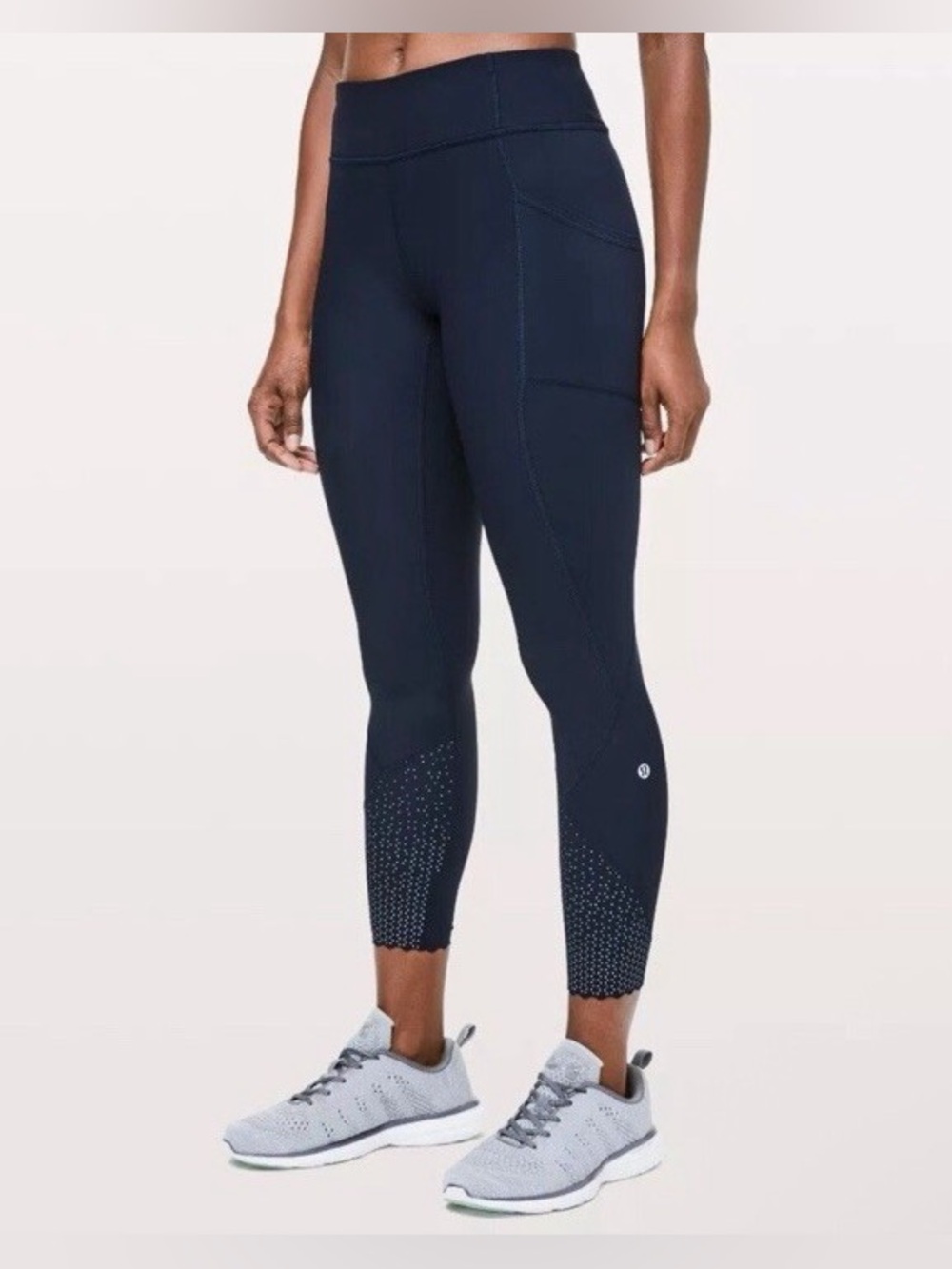 Lululemon Navy blue leggings with reflective polka dots on lower legs size 8 🫧